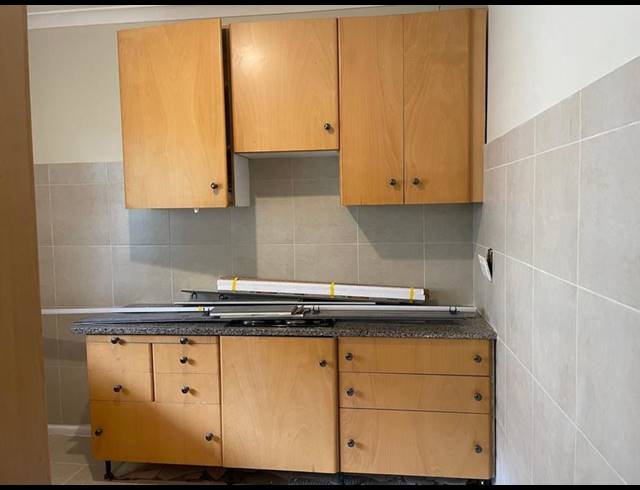 2 BEDROOM APARTMENT FOR SALE IN SIDWELL